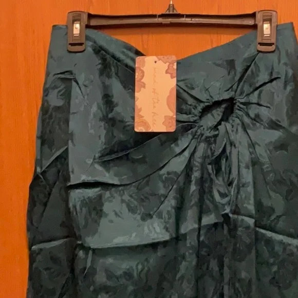 Band of the Free skirt - Picture 2 of 9